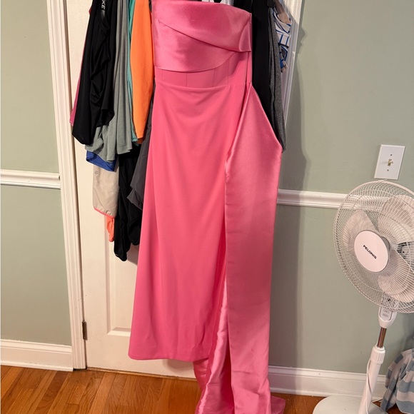 Solace London Kelsey Strapless Pink Dress - Picture 6 of 9